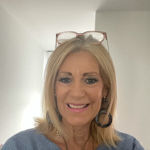 Meet your Posher, Diane